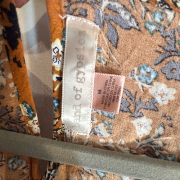 BAND OF GYPSIES Sz M Floral Wrap Bodice Jumpsuit 100% Viscose Flare Sleeve - Picture 5 of 9